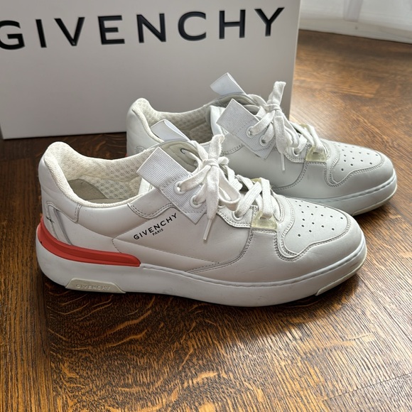 Givenchy off-White Wing Sneakers - Picture 3 of 7
